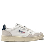 AUTRY MEDALIST LOW IN PELLE BIANCA E BLU E SUEDE BEIGE