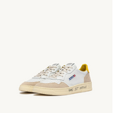 AUTRY MEDALIST LOW IN SUEDE E PELLE BIANCA E GIALLO