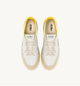 AUTRY MEDALIST LOW IN SUEDE E PELLE BIANCA E GIALLO