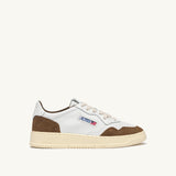AUTRY MEDALIST LOW IN PELLE BIANCA E SUEDE TABACCO
