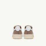 AUTRY MEDALIST LOW IN PELLE BIANCA E SUEDE TOBACCO