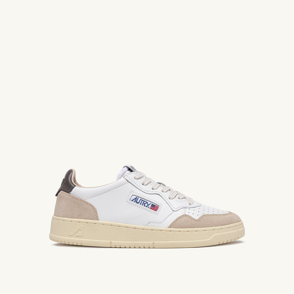 AUTRY MEDALIST LOW IN SUEDE E PELLE BIANCA E MOREL