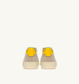 AUTRY MEDALIST LOW IN SUEDE E PELLE BIANCA E GIALLO