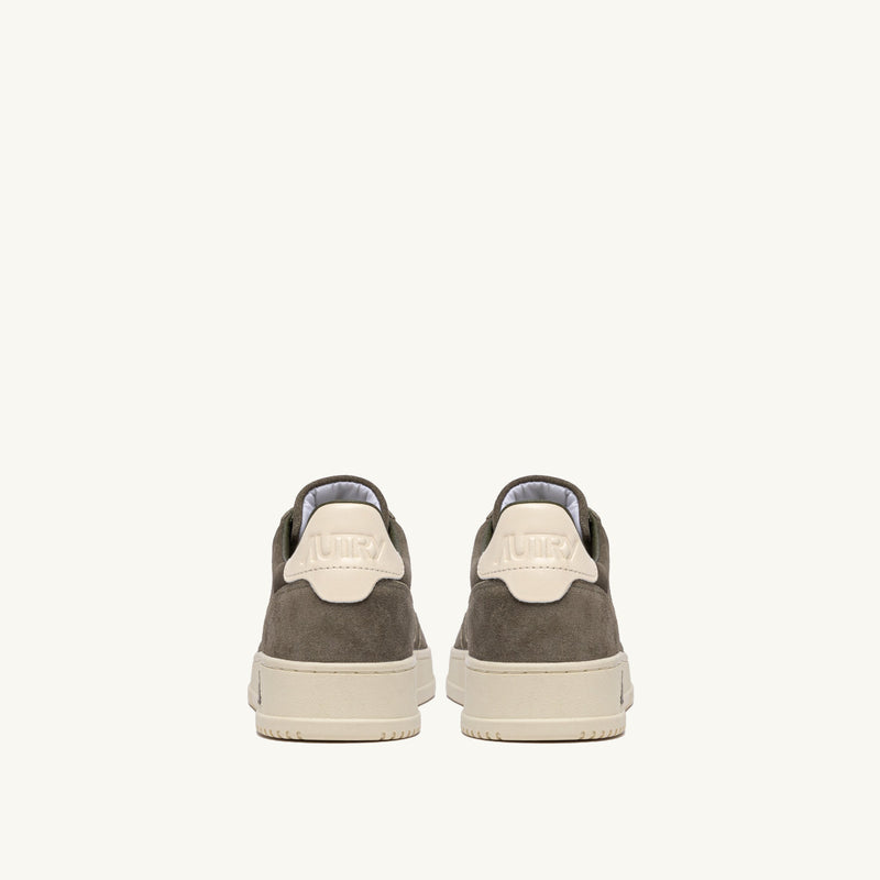 AUTRY MEDALIST LOW IN SUEDE VISCHIO