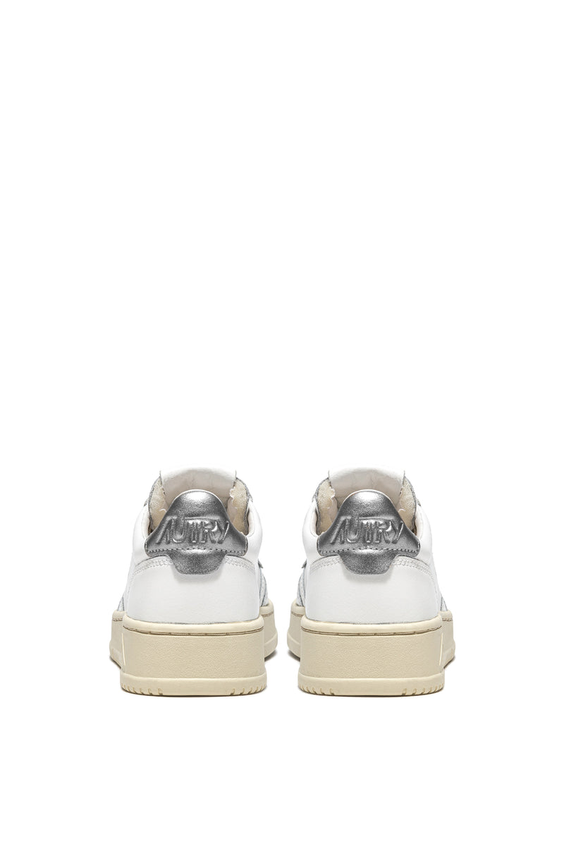 AUTRY SNEAKERS MEDALIST LOW IN PELLE BIANCA E ARGENTO