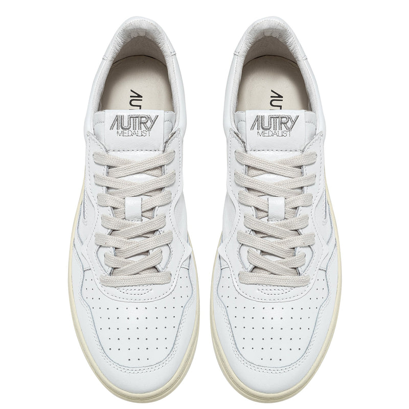 AUTRY MEDALIST LOW IN PELLE BIANCA