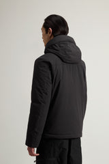 WOOLRICH Giacca in nylon elasticizzato imbottita con cappuccio rimovibile NERO